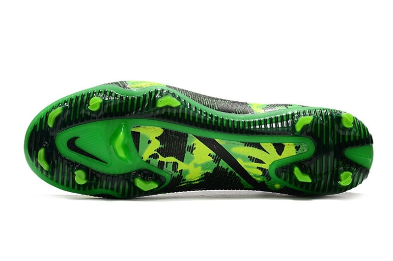 Nike Phantom GT2 Elite DF FG Shockwave - Black / Green Strike / Metallic Platinum