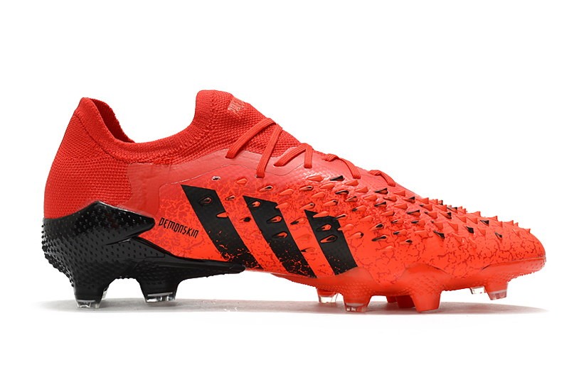 Adidas Predator Freak .1 Low FG Meteorite - Red / Core Black / Solar Red