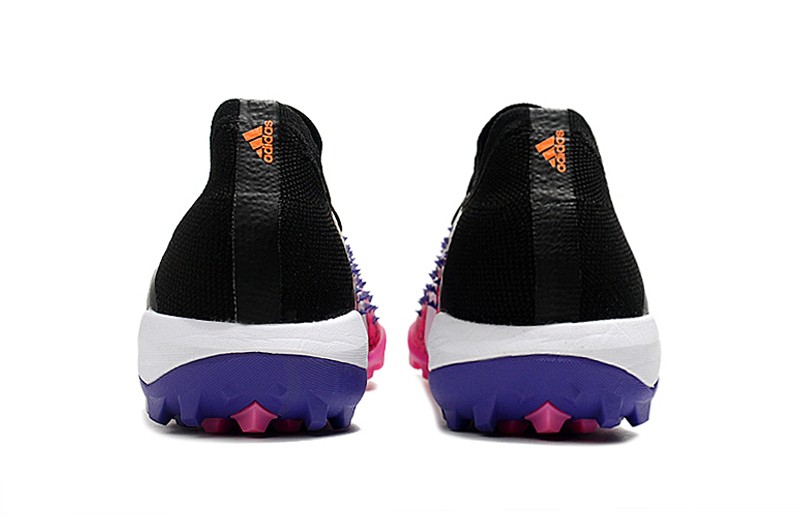 Adidas Predator Freak.1 Low TF - Core Black / White / Shock Pink