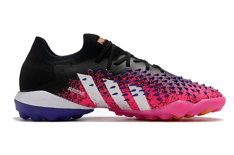 Adidas Predator Freak.1 Low TF - Core Black / White / Shock Pink