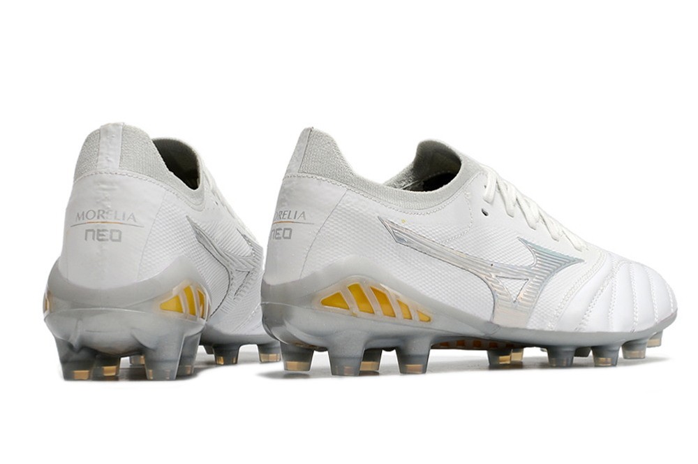 Mizuno Morelia Neo III Beta Shining Japan FG - White/Gold/Grey