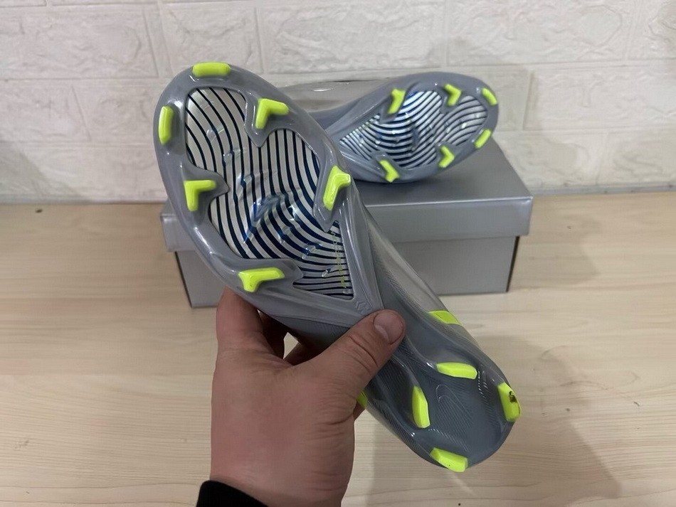 Nike Mercurial Vapor 1 RGN FG Soccer Cleats - Metallic Silver/Volt