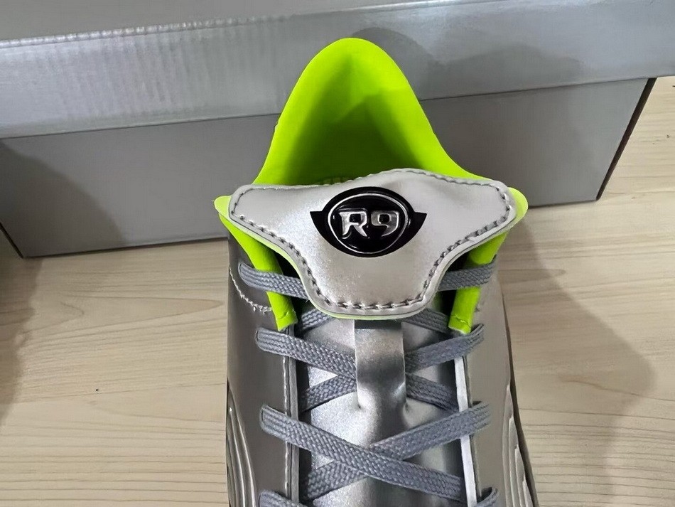 Nike Mercurial Vapor 1 RGN FG Soccer Cleats - Metallic Silver/Volt