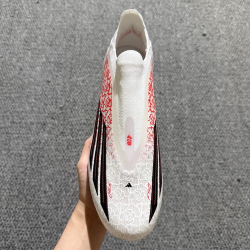 Lamine Yamal Heartbreaker Cleats